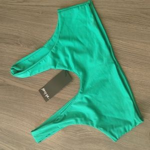 *NWT* Green Scoop Neck Bikini Top